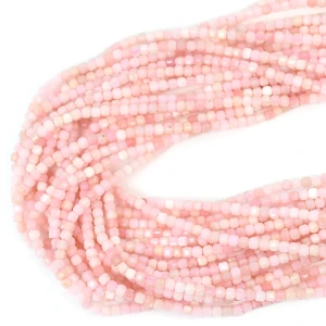 Opal różowy kostka fasetowana ok. 2,3x2,3mm