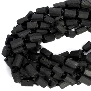 Turmalin czarny bryła surowa ok. 12-16x8-10mm