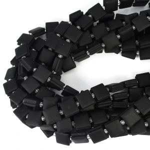Onyks kwadrat z nacięciami do makramy ok. 10x10mm