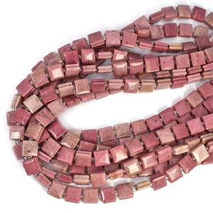 Rodonit różowy kwadrat z nacięciami do makramy ok. 10x10mm