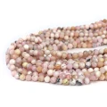 Opal różowy jasny kula fasetowana ok. 4,5mm