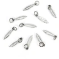 Pióro ok. 19x4mm [zawieszka, stal]