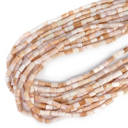 Opal beżowo różowy walec nieregularny ok. 5-6x6-8mm