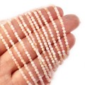 Opal różowy kula fasetowana ok. 2,5mm