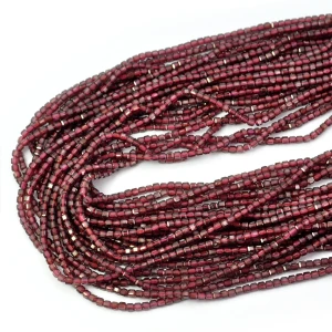 Granat kostka fasetowana ok. 2x2mm