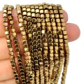 Hematyt miedziany kostka ok. 3x3mm [obłe rogi]
