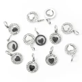 Okrąg z serduszkiem ok. 13x8mm [zawieszka, stal]
