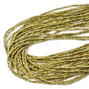 Hematyt jasne złoto kostka matowa ok. 2x2mm [obłe rogi] 