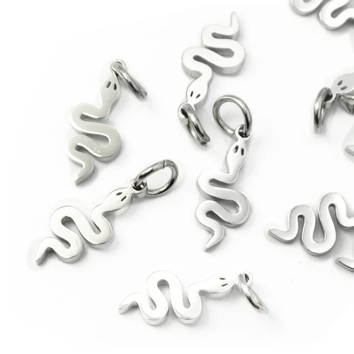 Wąż ok. 17x6mm [zawieszka, stal]