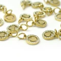 Okrąg z serduszkiem ok. 13x8mm [zawieszka, stal, kolor złoty PVD]