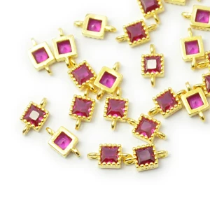Kwadrat z różową cyrkonią ok. 7x4mm [łącznik, srebro 925 pozłacane]