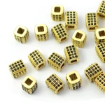 Prostopadłościan złoty z czarnymi cyrkoniami 7x6mm [przekładka, metal]