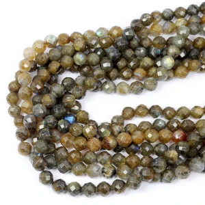 Labradoryt zielony kula diamentowy szlif ok. 8mm