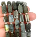 Labradoryt walec nieregularny ok. 10-14x6-8mm