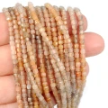 Kamień słoneczny, księżycowy kostka fasetowana ok. 2,5x2,5mm