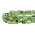 Prehnit szlifowany walec nieregularny ok. 10-13 x 6-8 mm