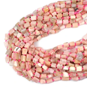 Opal różowy nieregularna bryła ok. 9-13x6-9mm 
