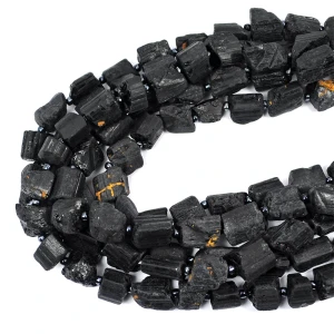 Turmalin czarny bryła surowa ok. 9-20x8-17mm