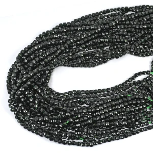 Szmaragd nilu kostka fasetowana ok. 4x4mm