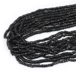 Spinel nieregularny talarek ok. 4,5-5x2-3mm