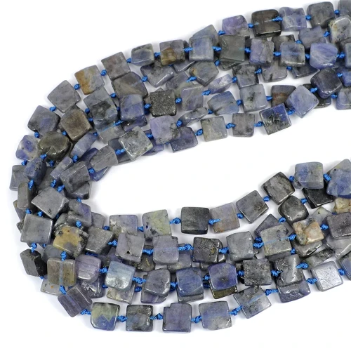 Tanzanit kwadrat nieregularny ok. 9-12x10-12mm