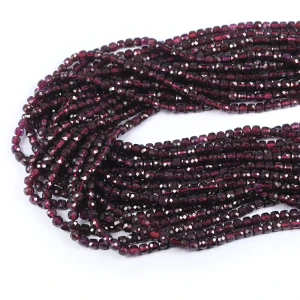 Granat kostka fasetowana ok. 4x4mm