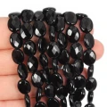Onyks owal fasetowany ok. 8x10mm