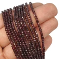 Granat kostka fasetowana ok. 2,2x2,2mm