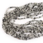 Kwarc z czarnym turmalinem sieczka ok. 3-11x1-4mm
