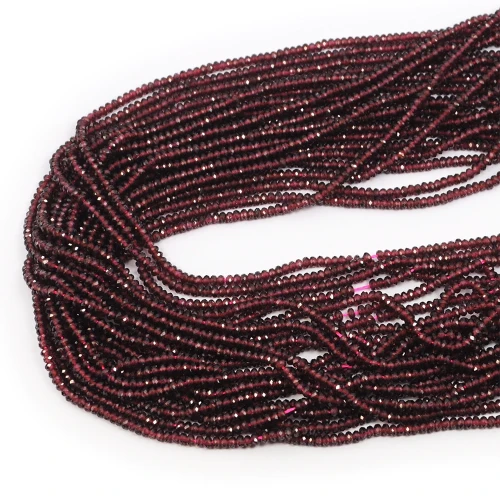 Granat oponka fasetowana ok. 2,7x1,5mm