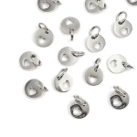 Zawieszka monetka z serduszkiem ok. 10x7mm [zawieszka, stal]