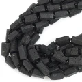 Turmalin czarny nieregularna bryła ok. 11-13x7-9mm