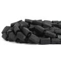 Turmalin czarny nieregularna bryła ok. 11-13x7-9mm