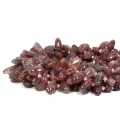 Kwarc truskawkowy ciemny nieregularny sopel płaski ok. 27-11x10,1-6mm