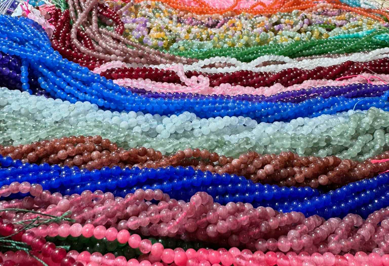 Biżuteria boho na każdą okazję: inspiracje i porady dla twórców